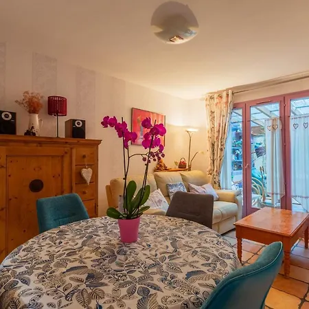 Maison Mitoyenne Proche *