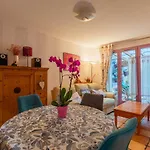 Maison Mitoyenne Proche *