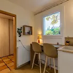 Maison Mitoyenne Proche *