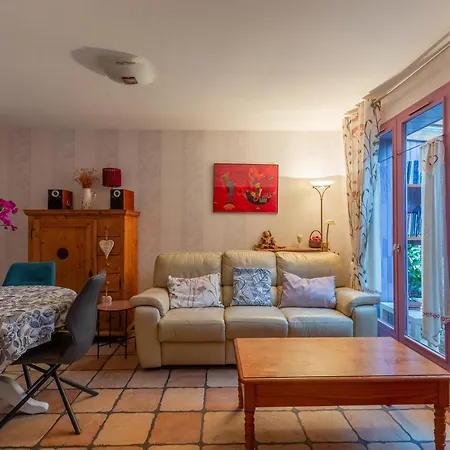 Maison Mitoyenne Proche Dom wakacyjny *